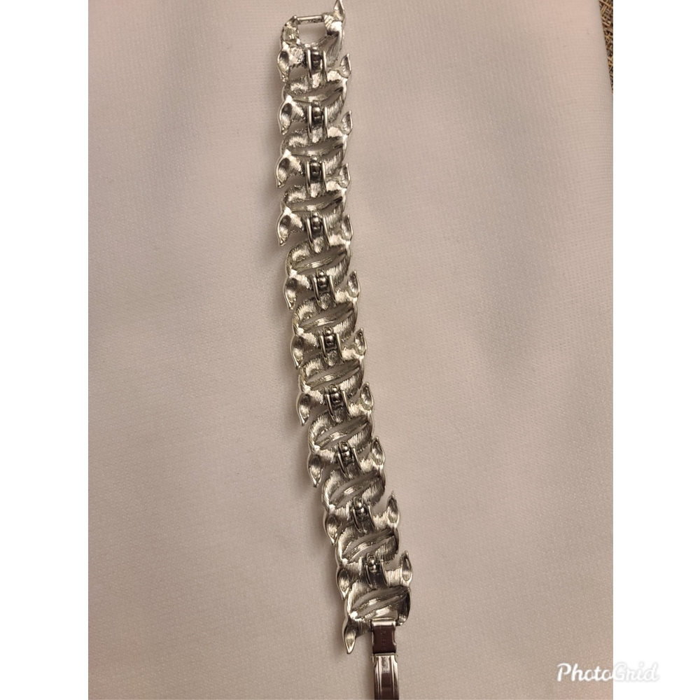 Vintage Lisner Bracelet